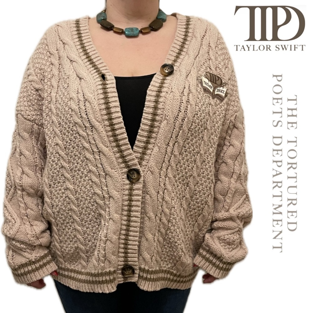 Oversized TTPD Tortured Poets inspired Cozy Star Button Taylor Swift Cardigan 2x - Picture 2 of 9
